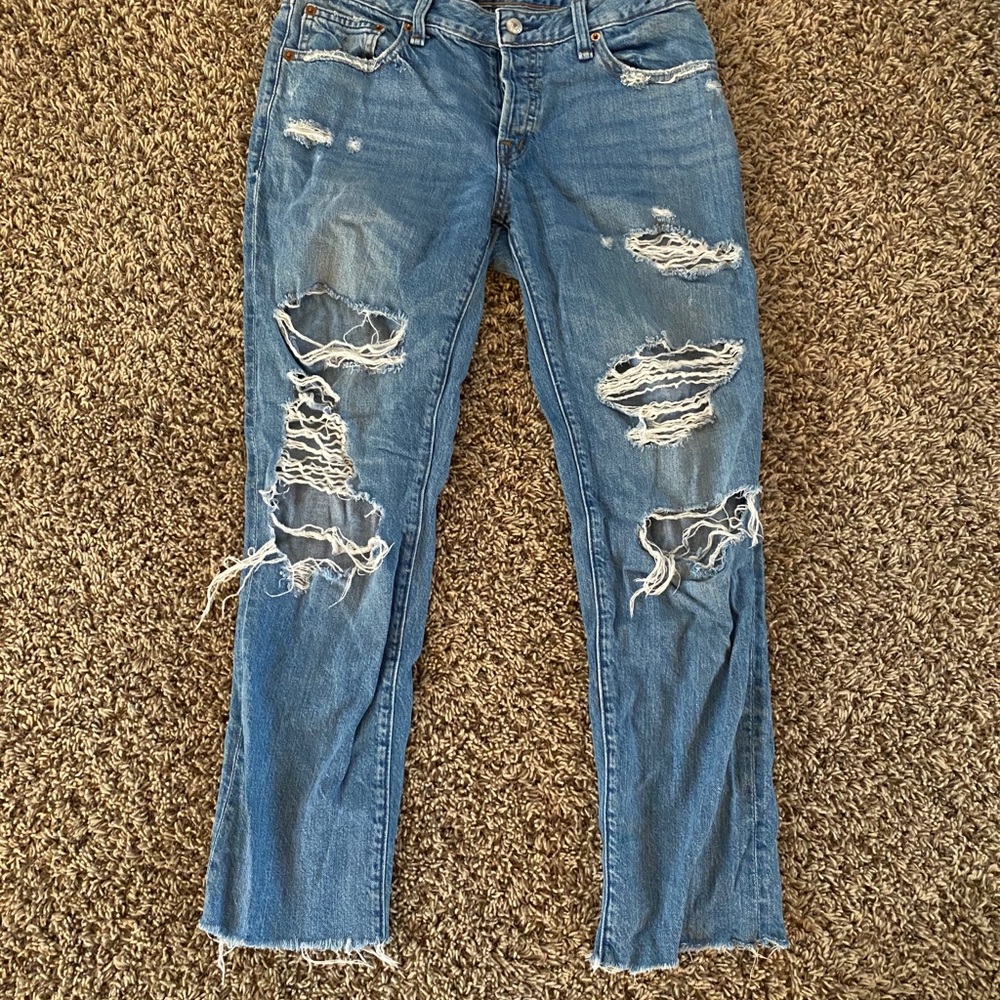 Abercrombie & Fitch Low Rise Boyfriend Jeans